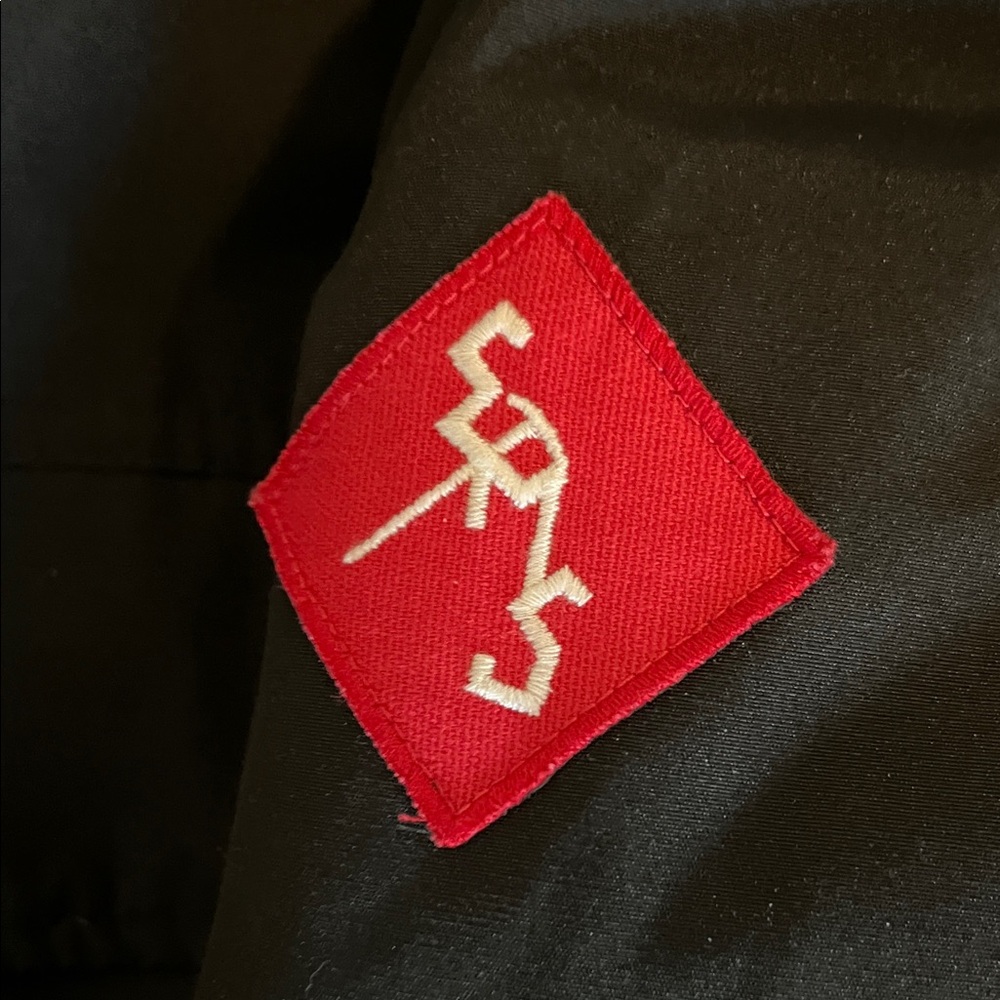Eastern Mountain Sports Black Jacket with Red Tag - Picture 4 of 7